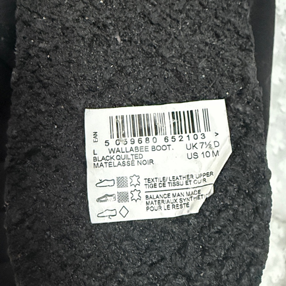 Clarks Wallabee Black Quilted Boots size 10 - Picture 6 of 13
